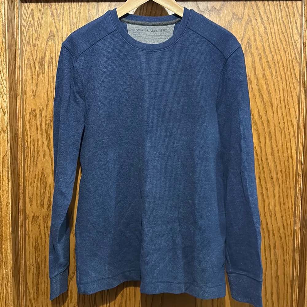 Banana Republic men’s blue thermal top size large